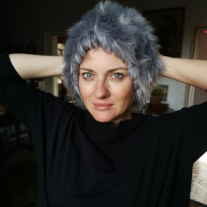 czapka futrzana damska szara handmade uszyta ze sztucznego futerka