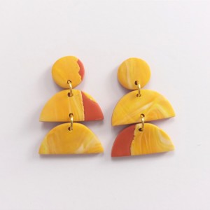 kolczyki mini ceglany z żółtym marmurkiem