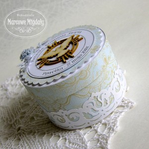 Pamiątka Konfirmacji lub Komunii Świętej, personalizowane pudełeczko na prezent niebieskie