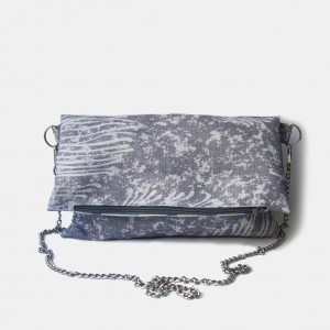 Szara składana torebka w dmuchawce