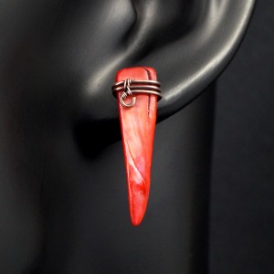 Czerwony kieł Miedziane kolczyki z masy perłowej ręcznie wykonane, prezent dla niej prezent dla niego prezent urodzinowy biżuteria autorska