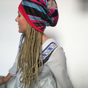 czapka damska uniwersalna na podszewce