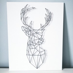 Dekoracja ścienna geometryczny jeleń string art biały