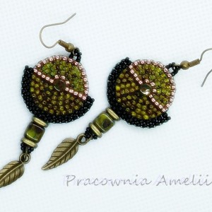 cellular brick stitch w oliwkowej zieleni