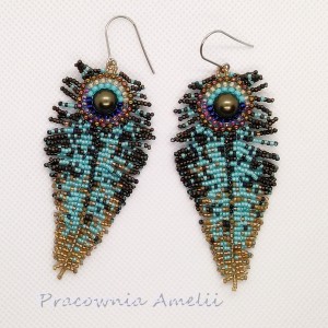 pawie pióra z perłą Seashell