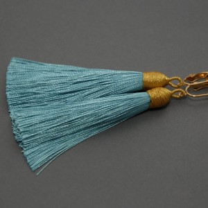 kolczyki lub klipsy z chwostami (turkusowe)