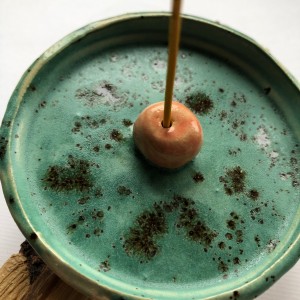 PALOLOPULI podstawka na kadzidełko