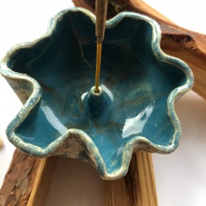 PALOLOPULI podstawka na kadzidełko