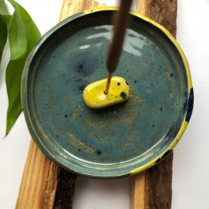 PALOLOPULI podstawka na kadzidełko