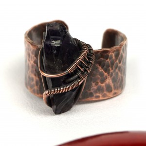 Ametyst, Miedziany pierścionek z ametystem, ręcznie wykonany, prezent dla niej prezent dla mamy, prezent urodzinowy biżuteria autorska