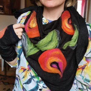 czarna chusta handmade wełniana handmade