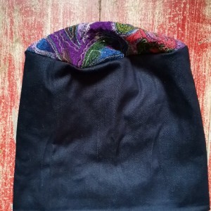 czapka damska uszyta z elastycznego miękkiego jeansu