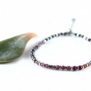 Bransoletka z rubinu rustykalna