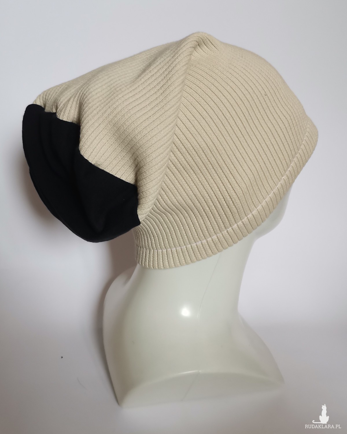 czapka z dzianiny swetrowej ecru i czarny unisex