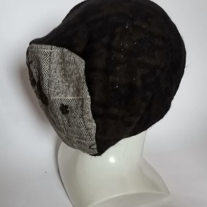 Czapka brązowa wełniana uniwersalna