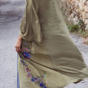 tunika zielona haftowana długa