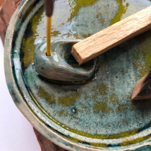 PALOLOPULI podstawka na kadzidełko i palosanto