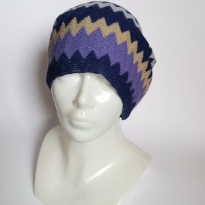 Czapka etno na mniejszą glowe na podszewce