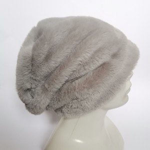 Czapka futrzana szaro srebrny królik