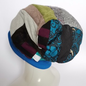 Czapka damska codzienna kolorowa