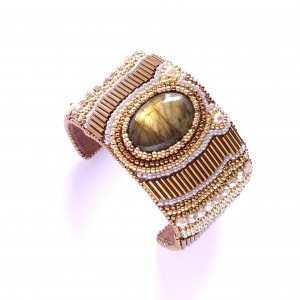 Brązowa bransoletka z labradorytem