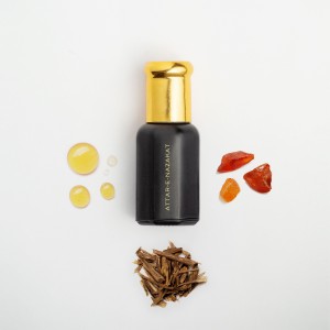 Hinduskie perfumy typu roll on olejek attar e nazakat