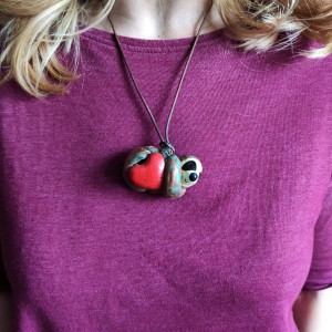 Wisior leniwiec niebieski