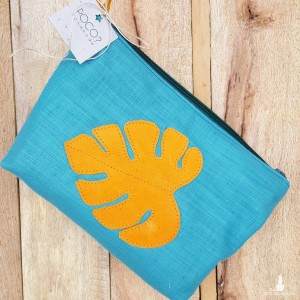 Kosmetyczka turkusowa, saszetka ze skórzanym liściem