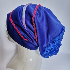 Czapka damska szyta patchworkowo smerfetka