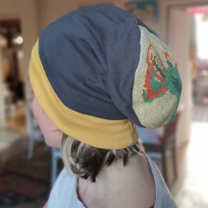 Czapka damska wiosenna