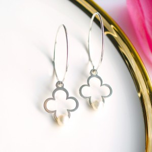 Kolczyki Koniczyna Z Naturalną Perłą Srebro 925