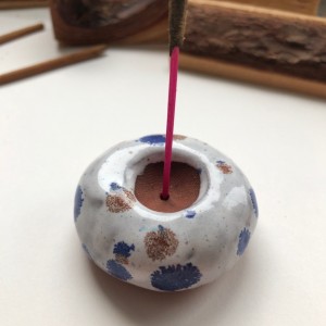 PALOLOPULI podstawka na kadzidełko