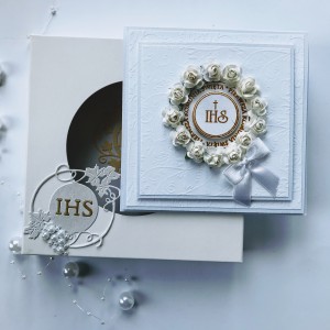 056,Kartka na Komunię świętą w pudełku