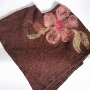 Poncho dziecię wełniane  na 4-7lat