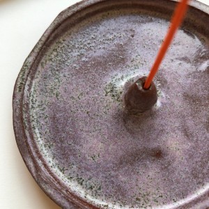 PALOLOPULI podstawka na kadzidełko