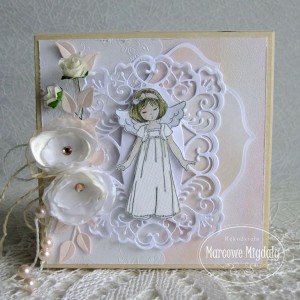 Drewniana kartka pamiątka z okazji Pierwszej Komunii lub Konfirmacji