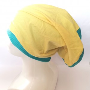 Czapka damska  smerfetka wiosenna