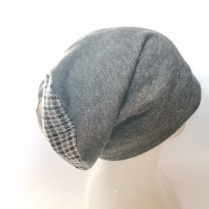 Czapka damska  wiosenna