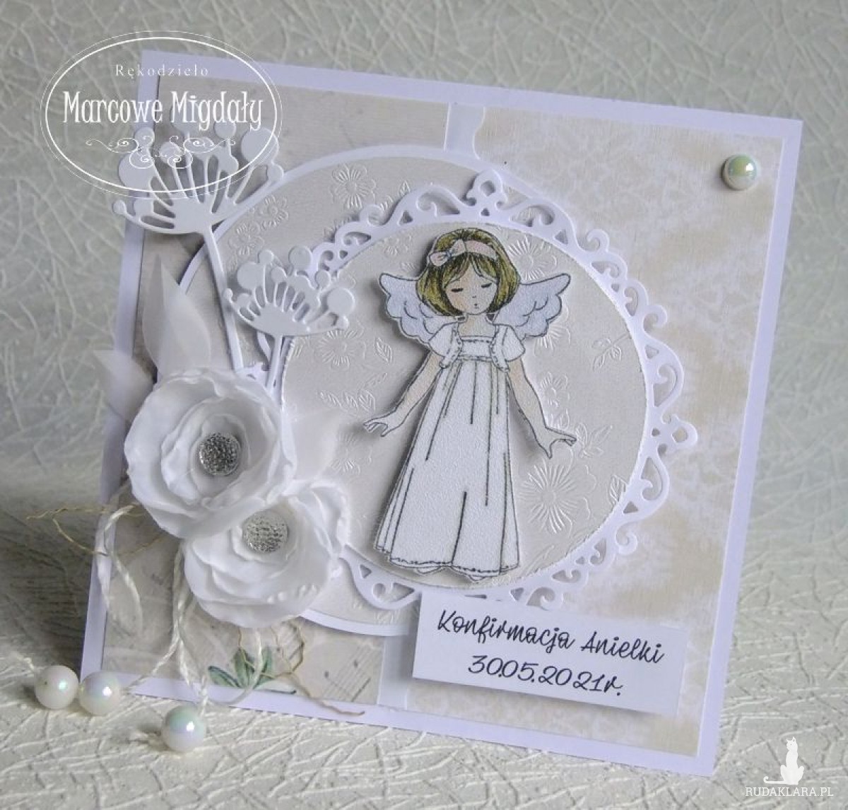 Kartka z okazji Pierwszej Komunii lub Konfirmacji z dziewczynką, personalizowana