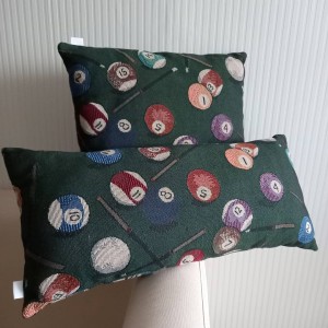 Poduszka w bilardowe kule