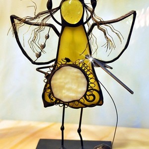 Aniołek witrażowy 3D  szydełkujący