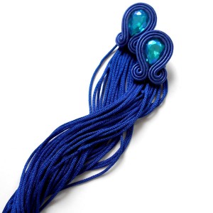 smukłe kolczyki sutasz z frędzlami szafirowe