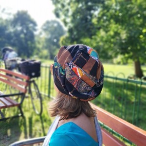 Czapka damska patchworkowa uniwersalna z zającem frida