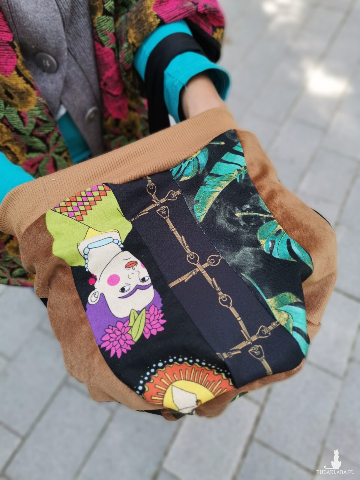 Czapka patchworkowa damska na podszewce z wizerunkiem frida kahlo