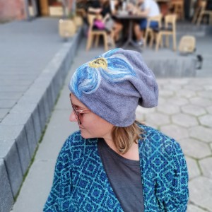 czapka welniana na podszewce