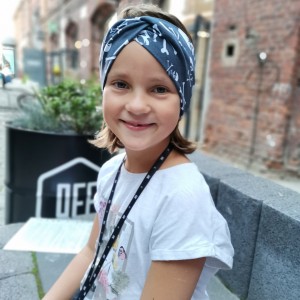 Opaska turbanowa w czaszki