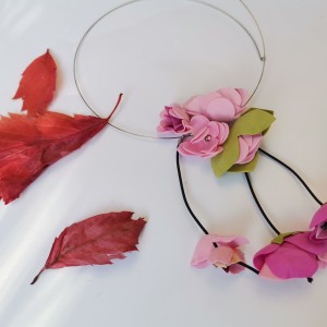 Naszyjnik kwiatowy zakładany