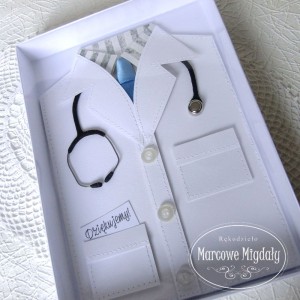 Kartka Fartuch Lekarski męski w pudełku