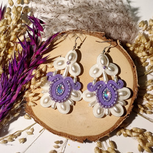 Lawendowa Panna Młoda - kolczyki sutasz