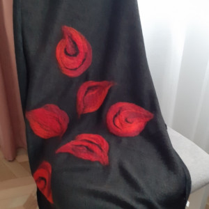 szal wełniany czarny